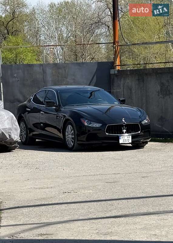 Седан Maserati Ghibli 2014 в 