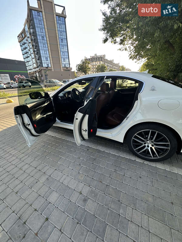 Седан Maserati Ghibli 2013 в Одессе фото 2 Седан Maserati Ghibli 2013 в Одессе