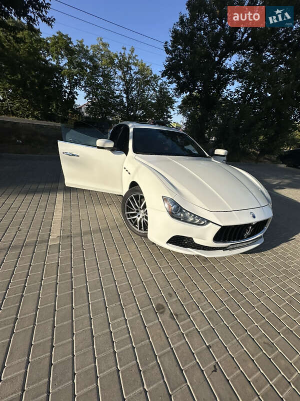 Седан Maserati Ghibli 2013 в Одессе фото 11 Седан Maserati Ghibli 2013 в Одессе