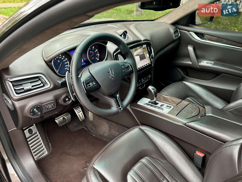 Седан Maserati Ghibli 2014 в Киеве