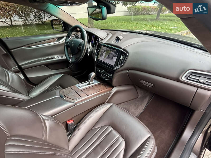 Седан Maserati Ghibli 2014 в Киеве