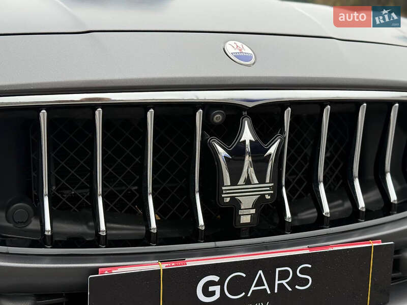 Седан Maserati Ghibli 2018 в Киеве