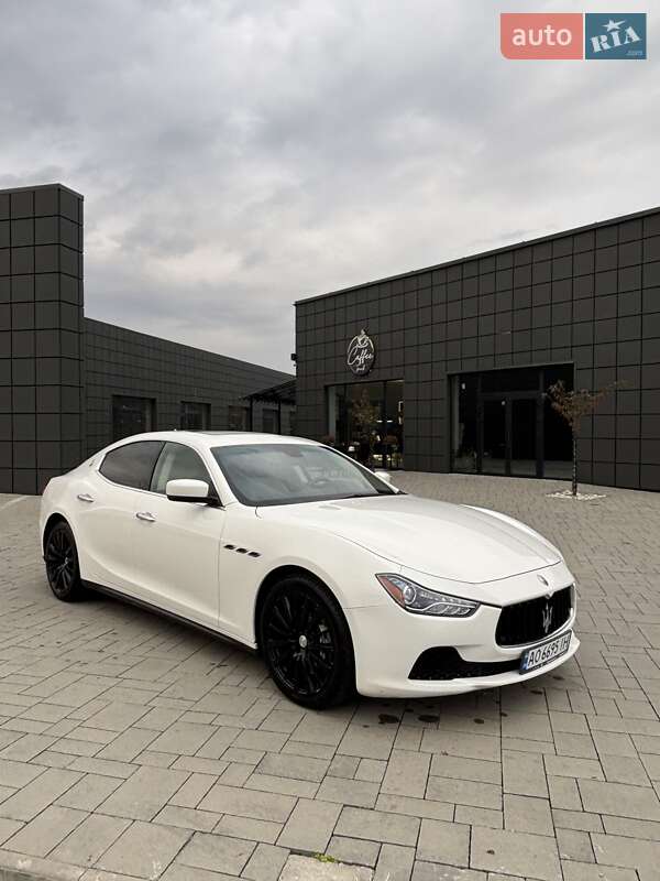 Седан Maserati Ghibli 2014 в Тячеве