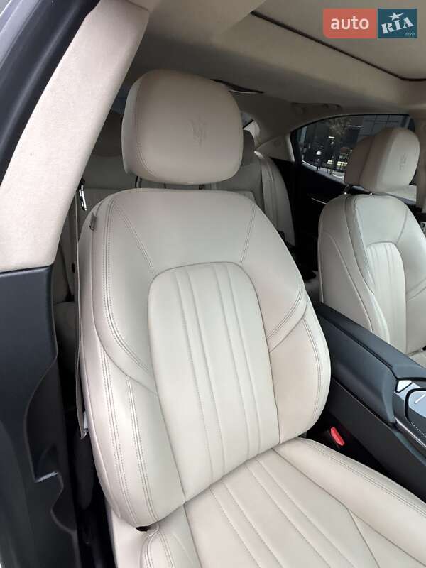 Седан Maserati Ghibli 2014 в Тячеве