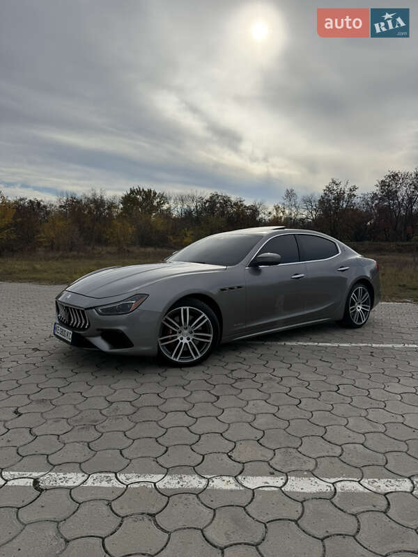 Седан Maserati Ghibli 2018 в Дніпрі фото 20 Седан Maserati Ghibli 2018 в Дніпрі