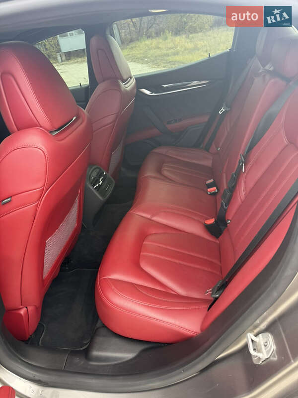 Седан Maserati Ghibli 2018 в Дніпрі фото 25 Седан Maserati Ghibli 2018 в Дніпрі