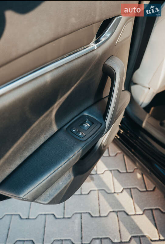 Седан Maserati Ghibli 2017 в Києві фото 19 Седан Maserati Ghibli 2017 в Києві