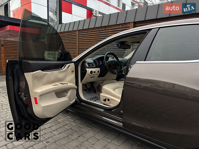 Седан Maserati Ghibli 2015 в Одесі