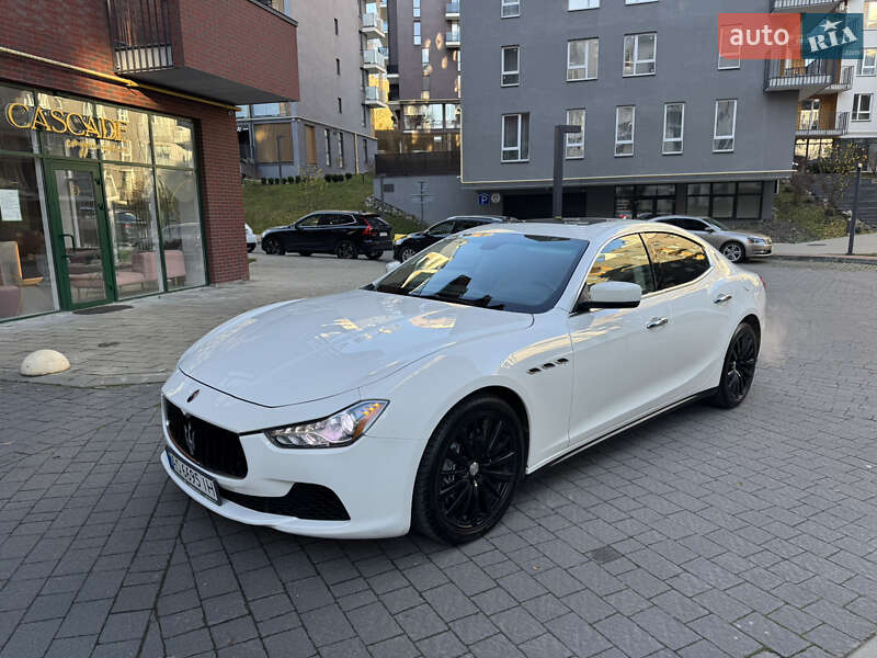 Седан Maserati Ghibli 2014 в Львові