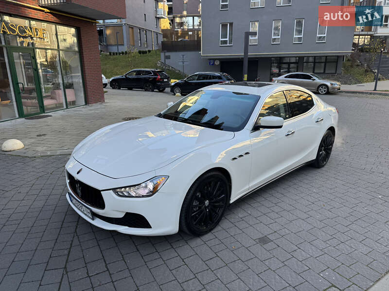 Седан Maserati Ghibli 2014 в Львові