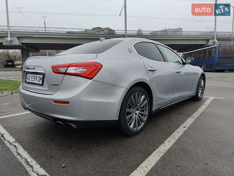 Седан Maserati Ghibli 2017 в Киеве фото 11 Седан Maserati Ghibli 2017 в Киеве