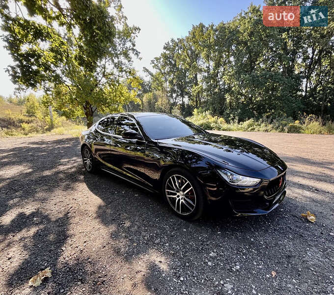Седан Maserati Ghibli 2018 в Києві фото 6 Седан Maserati Ghibli 2018 в Києві