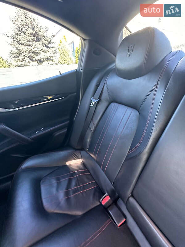 Седан Maserati Ghibli 2016 в Киеве