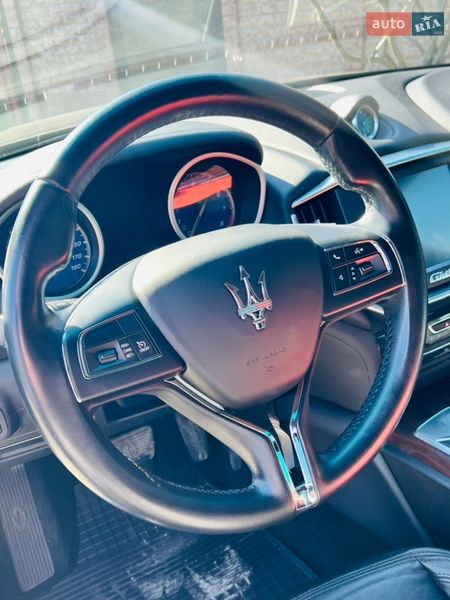 Седан Maserati Ghibli 2014 в Днепре