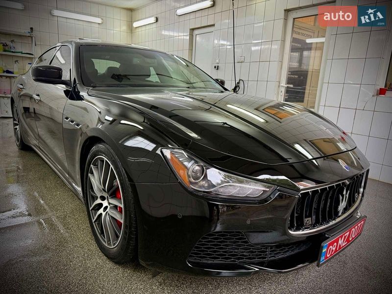 Седан Maserati Ghibli 2014 в Івано-Франківську