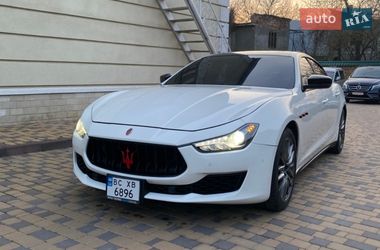 Седан Maserati Ghibli 2016 в Могилів-Подільському