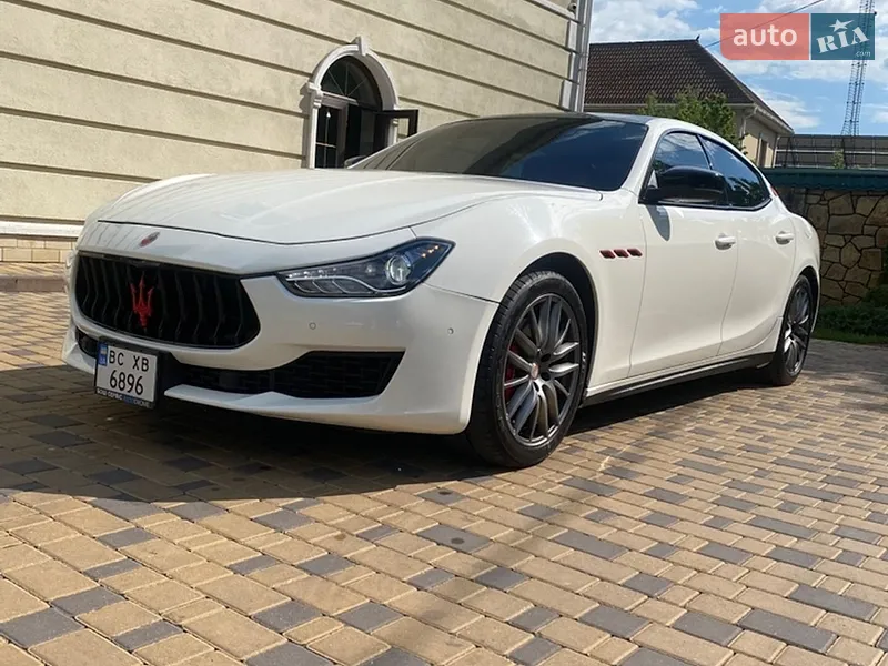 Maserati Ghibli 2016 VIN ZAM57XSA1H1225321 фото оголошення 5 з 91