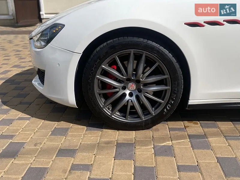Maserati Ghibli 2016 VIN ZAM57XSA1H1225321 фото оголошення 10 з 91