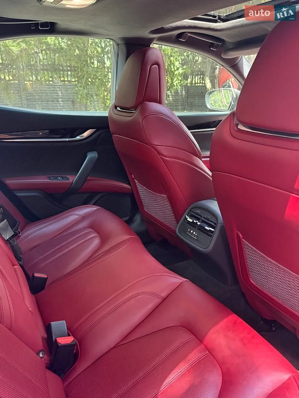 2018 Maserati Ghibli - мініатюра 23