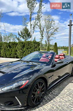 Купе Maserati GranCabrio 2010 в 