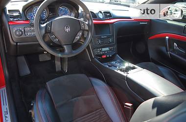 Купе Maserati GranTurismo 2011 в Киеве