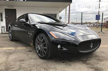 Купе Maserati GranTurismo 2012 в Киеве