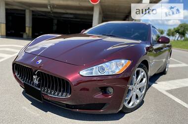 Купе Maserati GranTurismo 2008 в 