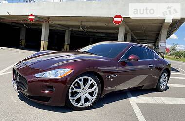 Купе Maserati GranTurismo 2008 в 