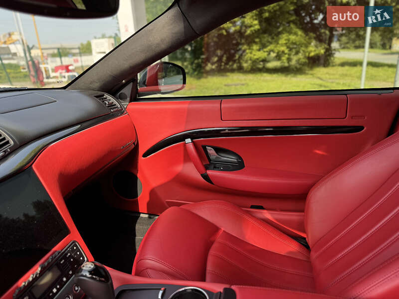 Купе Maserati GranTurismo 2008 в Киеве