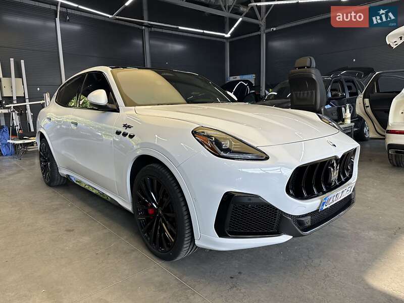 Позашляховик / Кросовер Maserati Grecale 2022 в Києві фото 10 Позашляховик / Кросовер Maserati Grecale 2022 в Києві