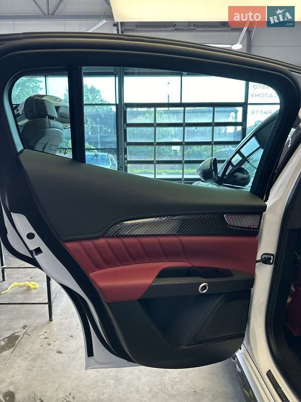 Позашляховик / Кросовер Maserati Grecale 2022 в Києві фото 28 Позашляховик / Кросовер Maserati Grecale 2022 в Києві