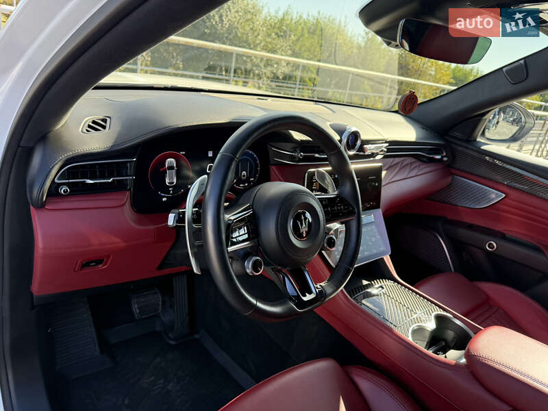 Внедорожник / Кроссовер Maserati Grecale 2023 в Киеве фото 23 Внедорожник / Кроссовер Maserati Grecale 2023 в Киеве