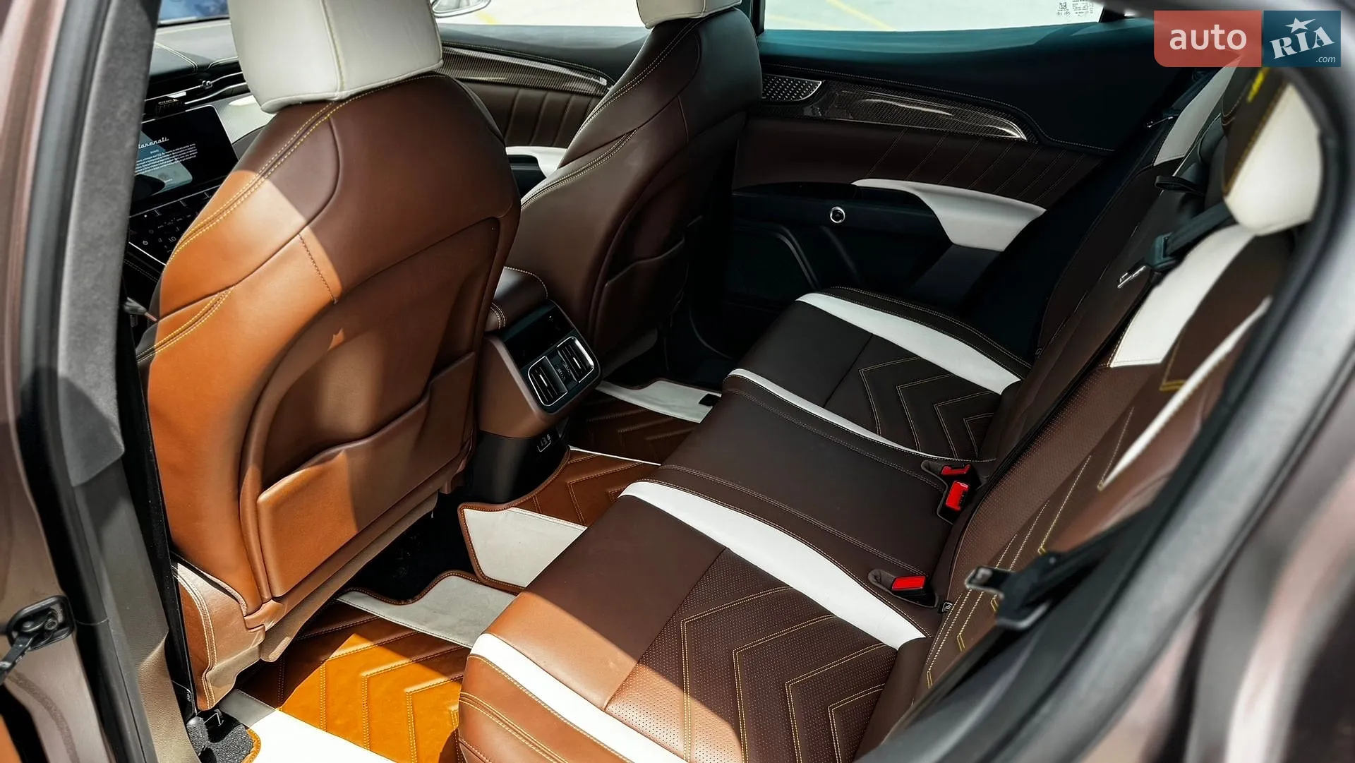 Maserati Grecale 2024 VIN ZN6PMDDC0R7455151 фото оголошення 30 з 53