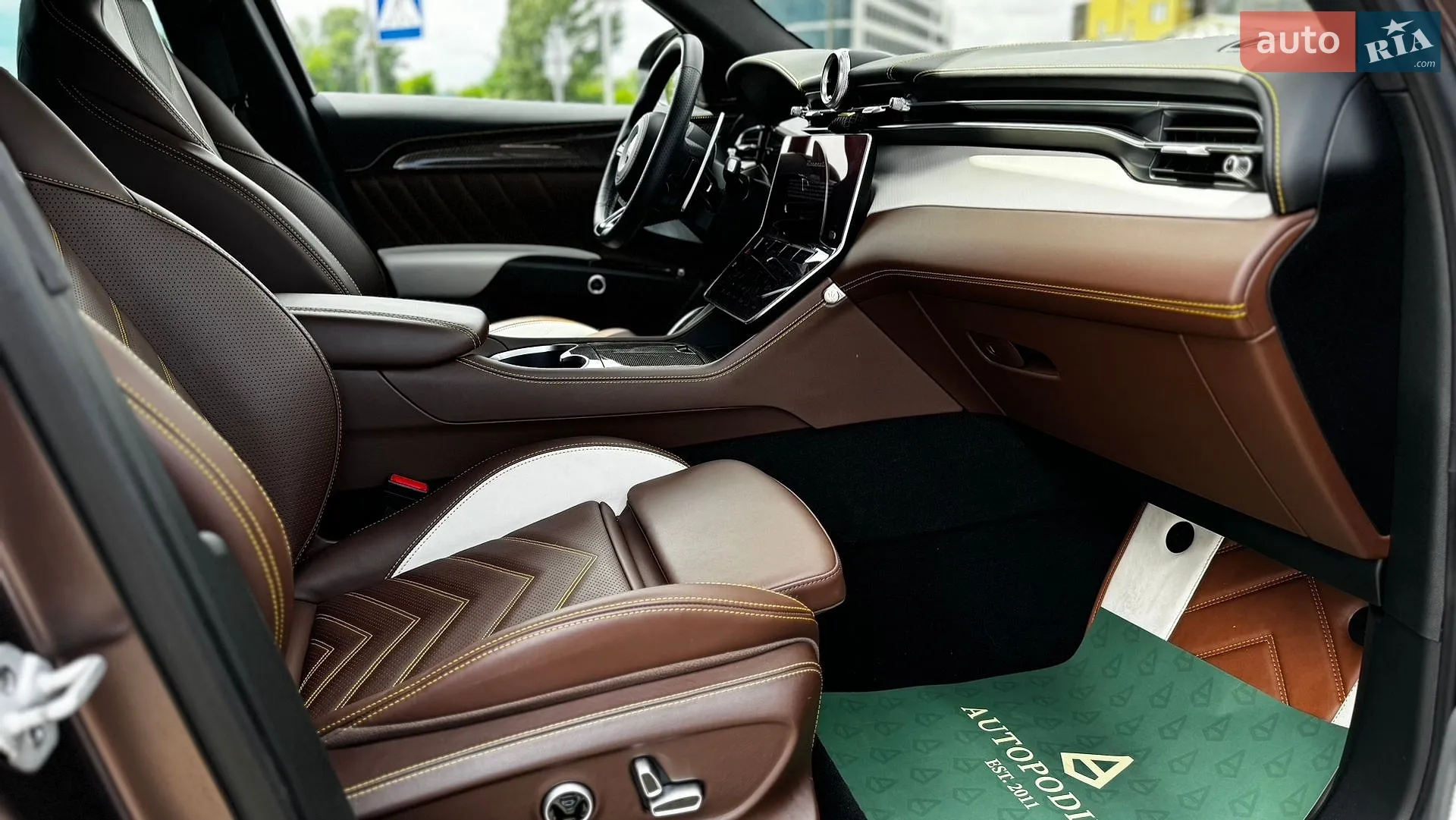Maserati Grecale 2024 VIN ZN6PMDDC0R7455151 фото оголошення 35 з 53