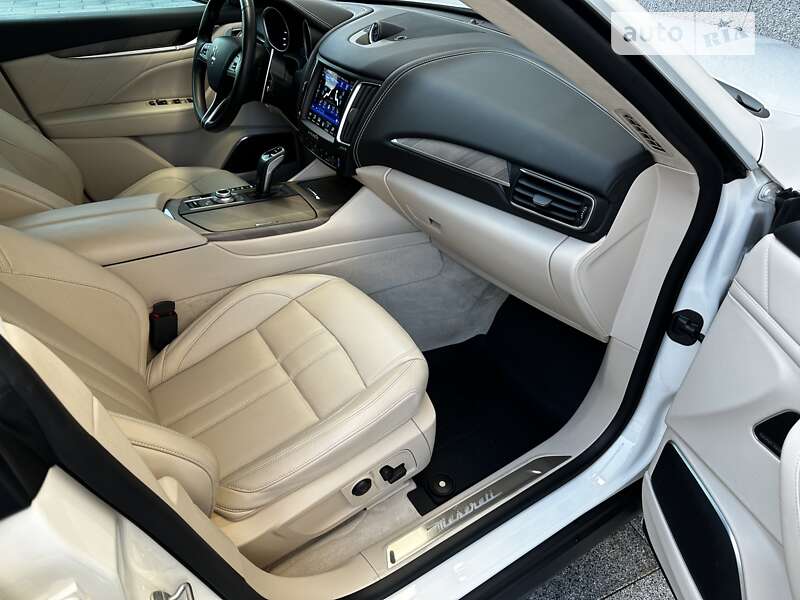 Внедорожник / Кроссовер Maserati Levante 2019 в Харькове фото 26 Внедорожник / Кроссовер Maserati Levante 2019 в Харькове