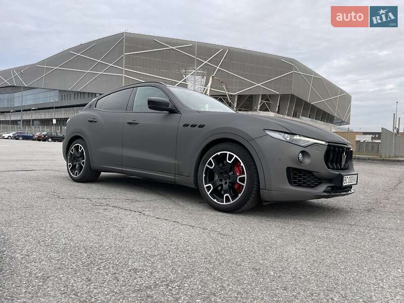 Позашляховик / Кросовер Maserati Levante 2018 в Львові