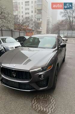 Позашляховик / Кросовер Maserati Levante 2021 в Києві