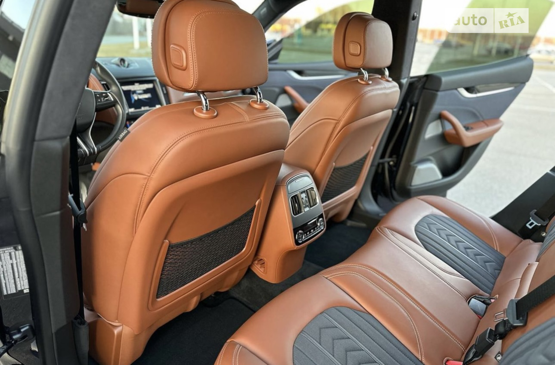 2019 Maserati Levante - мініатюра 8