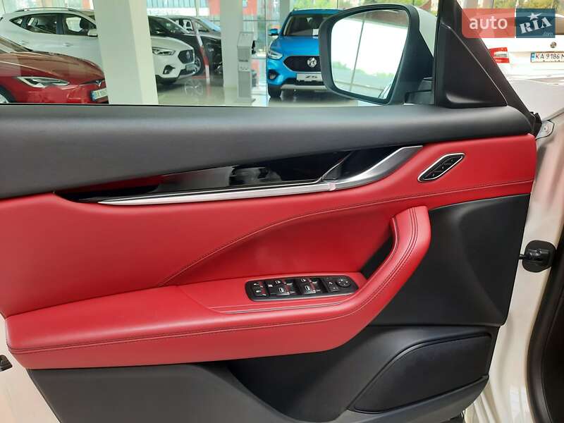 Позашляховик / Кросовер Maserati Levante 2018 в Хмельницькому