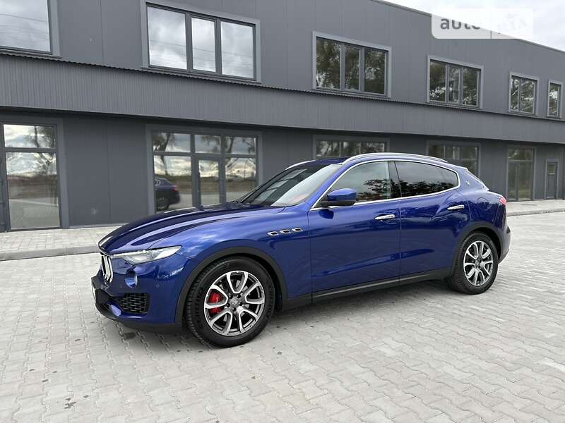 Внедорожник / Кроссовер Maserati Levante 2016 в Днепре