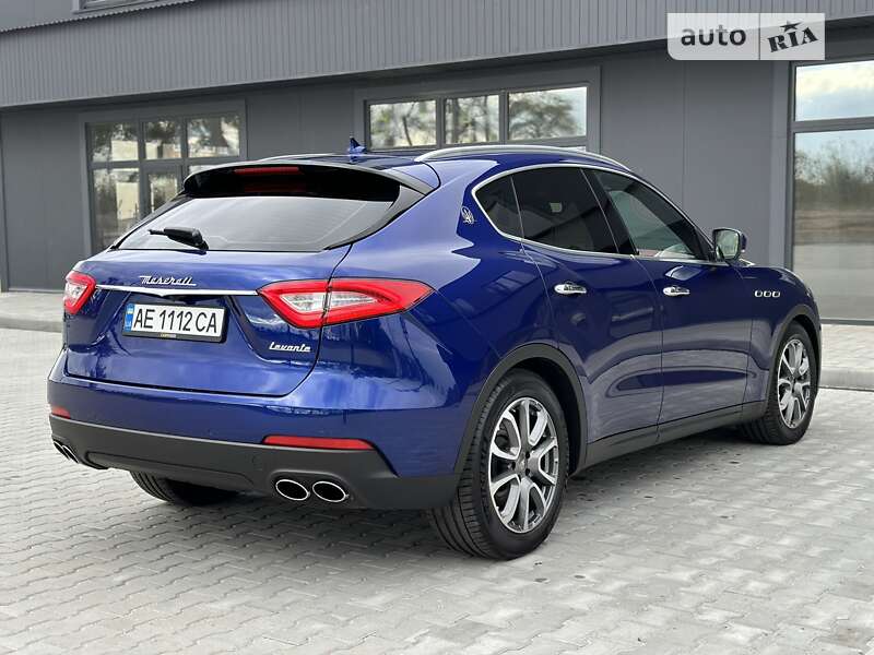Внедорожник / Кроссовер Maserati Levante 2016 в Днепре