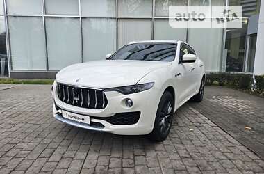 Внедорожник / Кроссовер Maserati Levante 2018 в Киеве