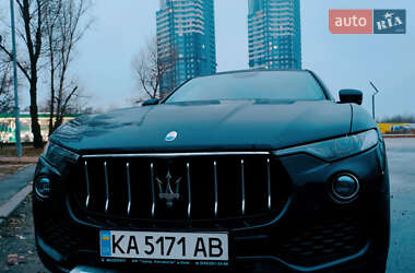 Позашляховик / Кросовер Maserati Levante 2018 в Києві