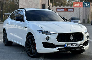 Позашляховик / Кросовер Maserati Levante 2016 в Харкові