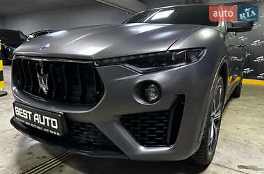 Позашляховик / Кросовер Maserati Levante 2019 в Києві