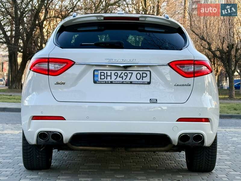 Внедорожник / Кроссовер Maserati Levante 2016 в Одессе