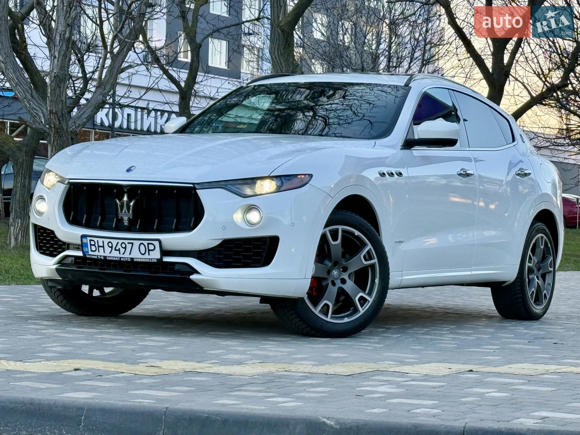 2016 Maserati Levante - мініатюра 23