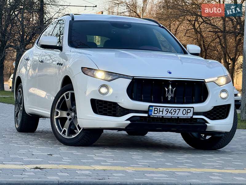 Внедорожник / Кроссовер Maserati Levante 2016 в Одессе