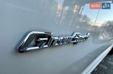 Позашляховик / Кросовер Maserati Levante 2016 в 