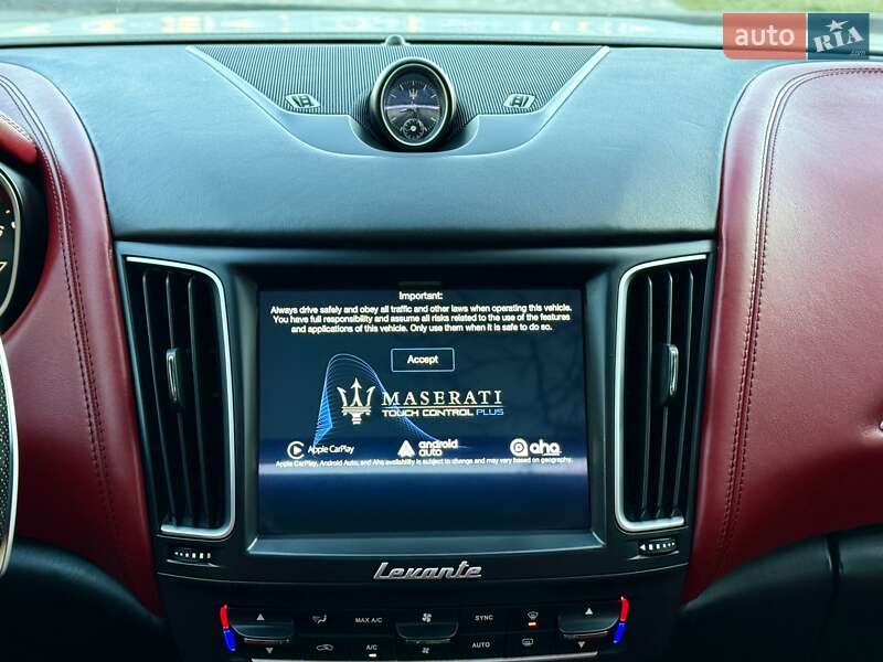 Внедорожник / Кроссовер Maserati Levante 2016 в Одессе